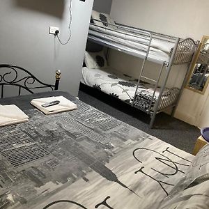 Familien-Zimmer